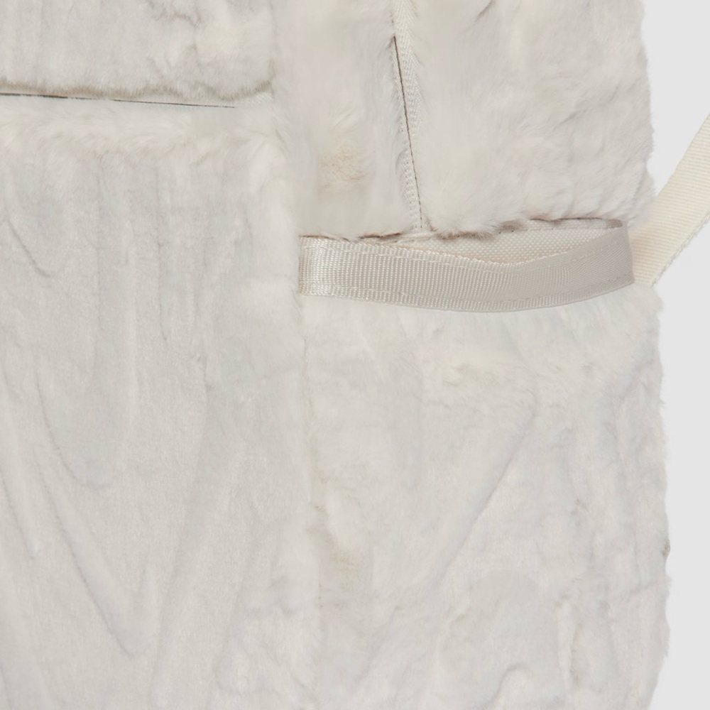 NIKE Elegant White Faux Fur Backpack - Picture 7 of 7
